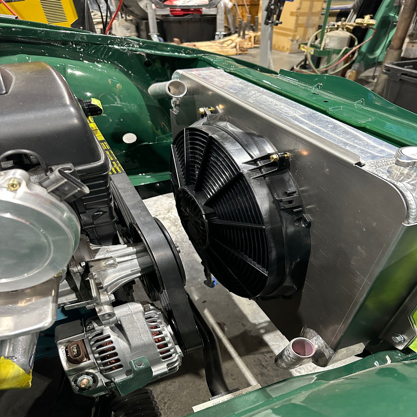 S30 Datsun Aluminum Fan Shroud | Koyo Radiator + SPAL 16" Fan